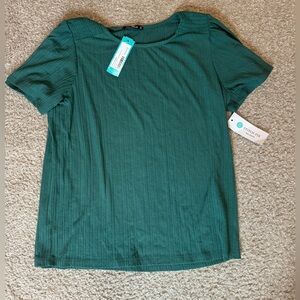 Green blouse, ruffle short sleeves
